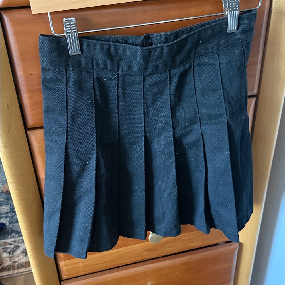 J Galt Black Pleated Mini Skirt